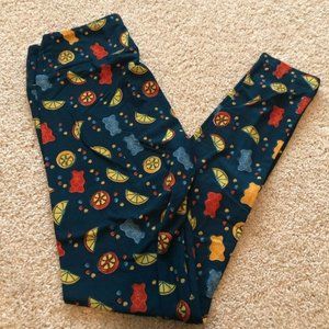 NEW LuLaRoe Gummy Bear OS Leggings - never worn!